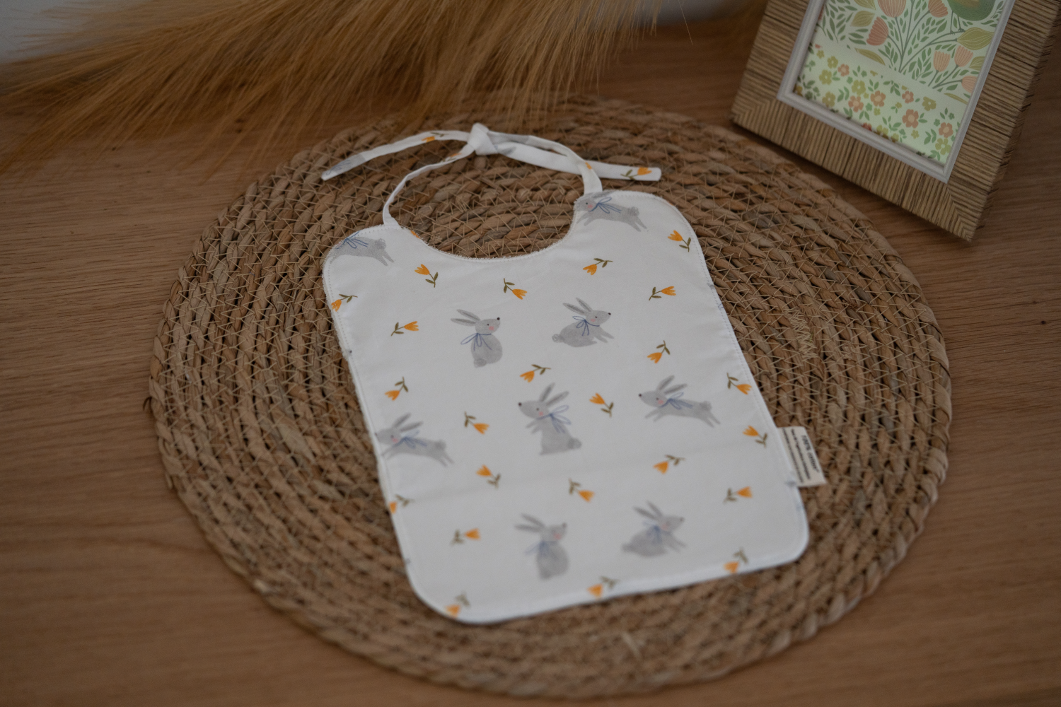 Bavoir Bébé en Coton Bio « Petit Lapin » – Image 2
